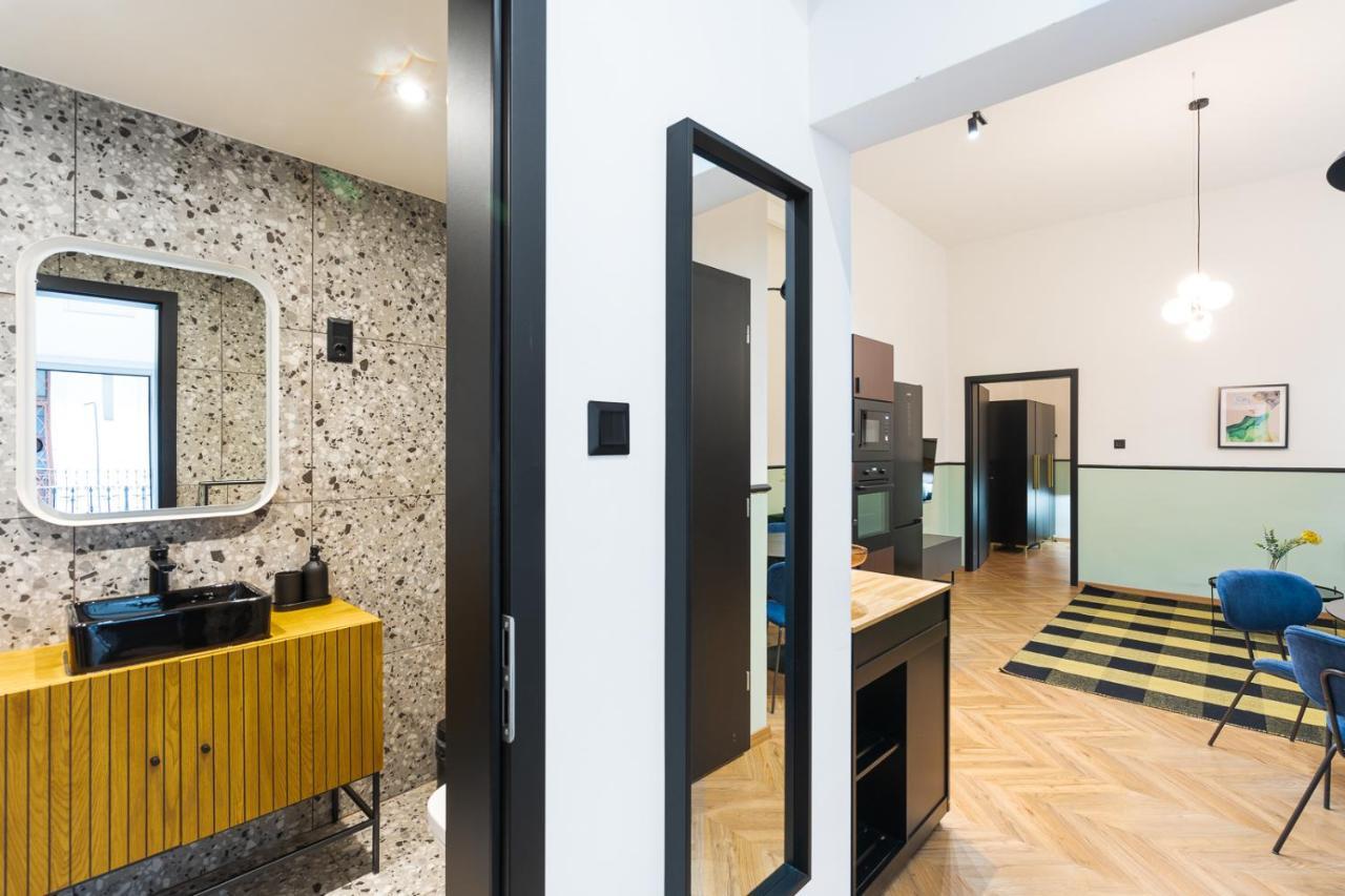 Luxury Peaceful Apartment By The St Stephen'S Basilica Βουδαπέστη Εξωτερικό φωτογραφία