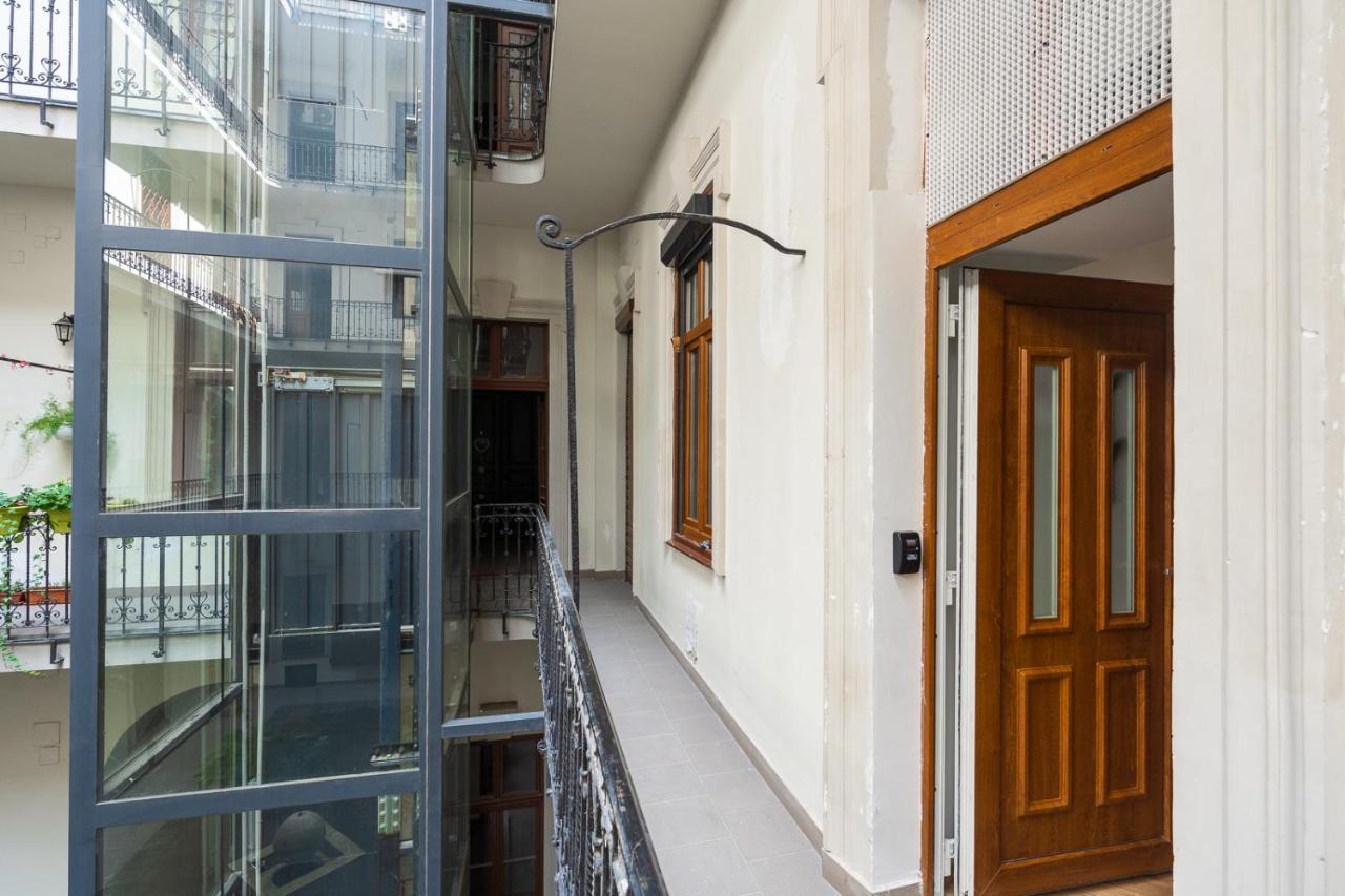 Luxury Peaceful Apartment By The St Stephen'S Basilica Βουδαπέστη Εξωτερικό φωτογραφία